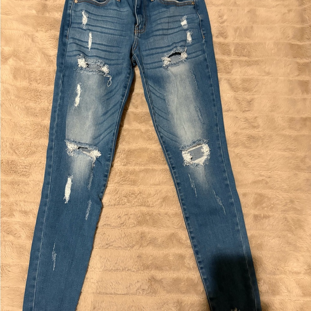 KanCan Distressed Skinny Jeans in Blue